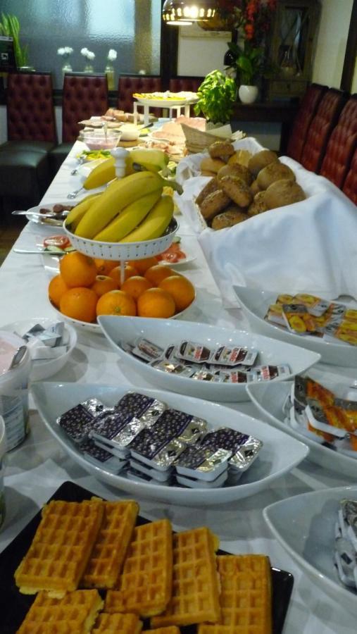 Hotel Rodizio Ug วอล์ฟสบวร์ก ภายนอก รูปภาพ