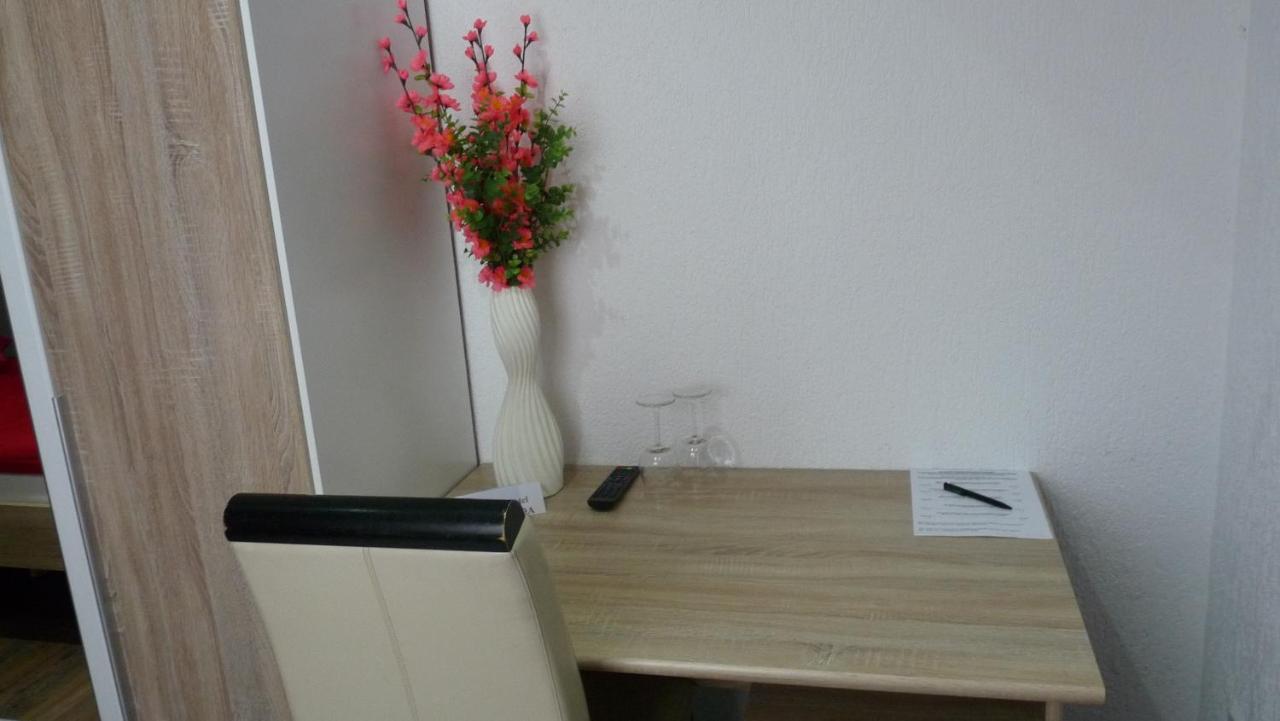 Hotel Rodizio Ug วอล์ฟสบวร์ก ภายนอก รูปภาพ