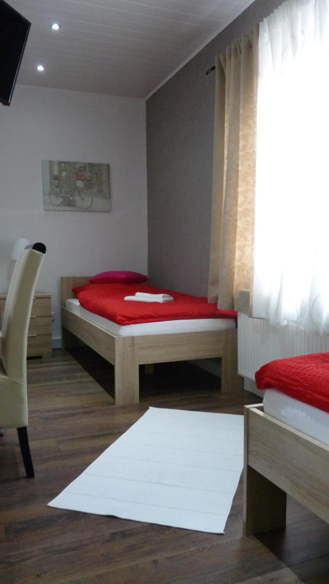 Hotel Rodizio Ug วอล์ฟสบวร์ก ภายนอก รูปภาพ
